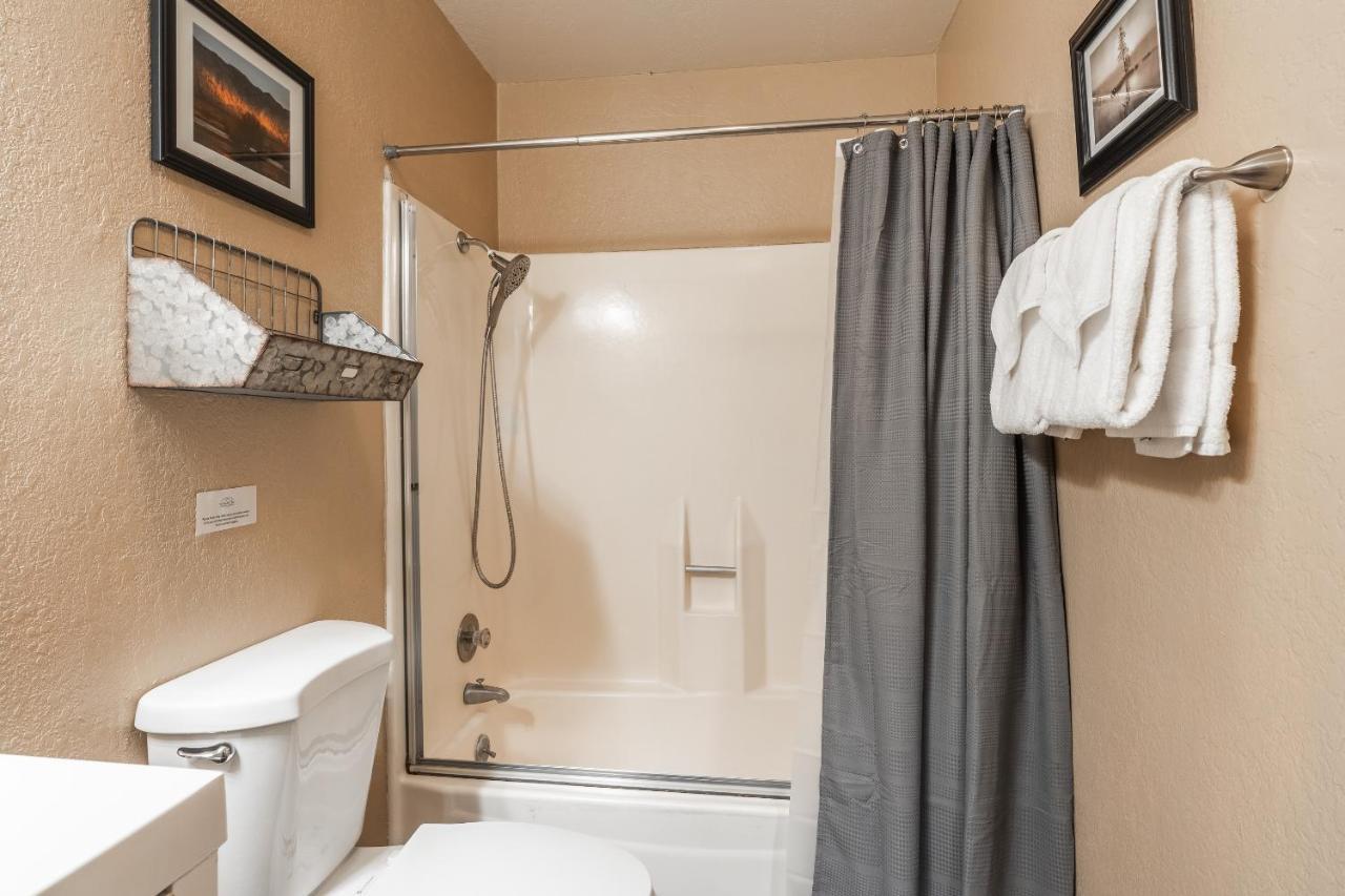 Summit Forester #47 Bldg.2 Bedrm / 2 Bath In Out! Steps To Chair 15 At Little Eagle Lodge! Mammoth Lakes