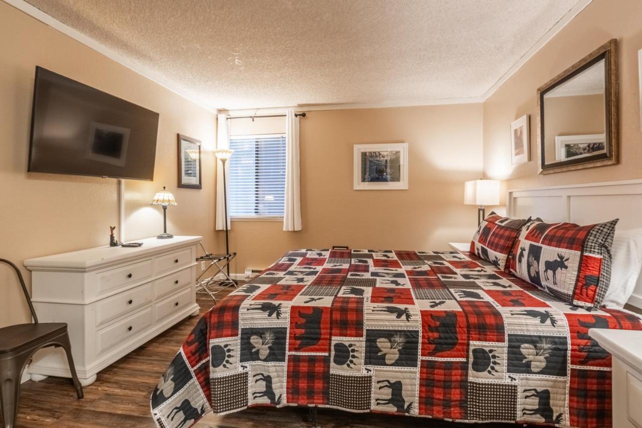 Holiday home Summit Forester #47 Bldg.2 Bedrm / 2 Bath In Out! Steps To Chair 15 At Little Eagle Lodge! Mammoth Lakes