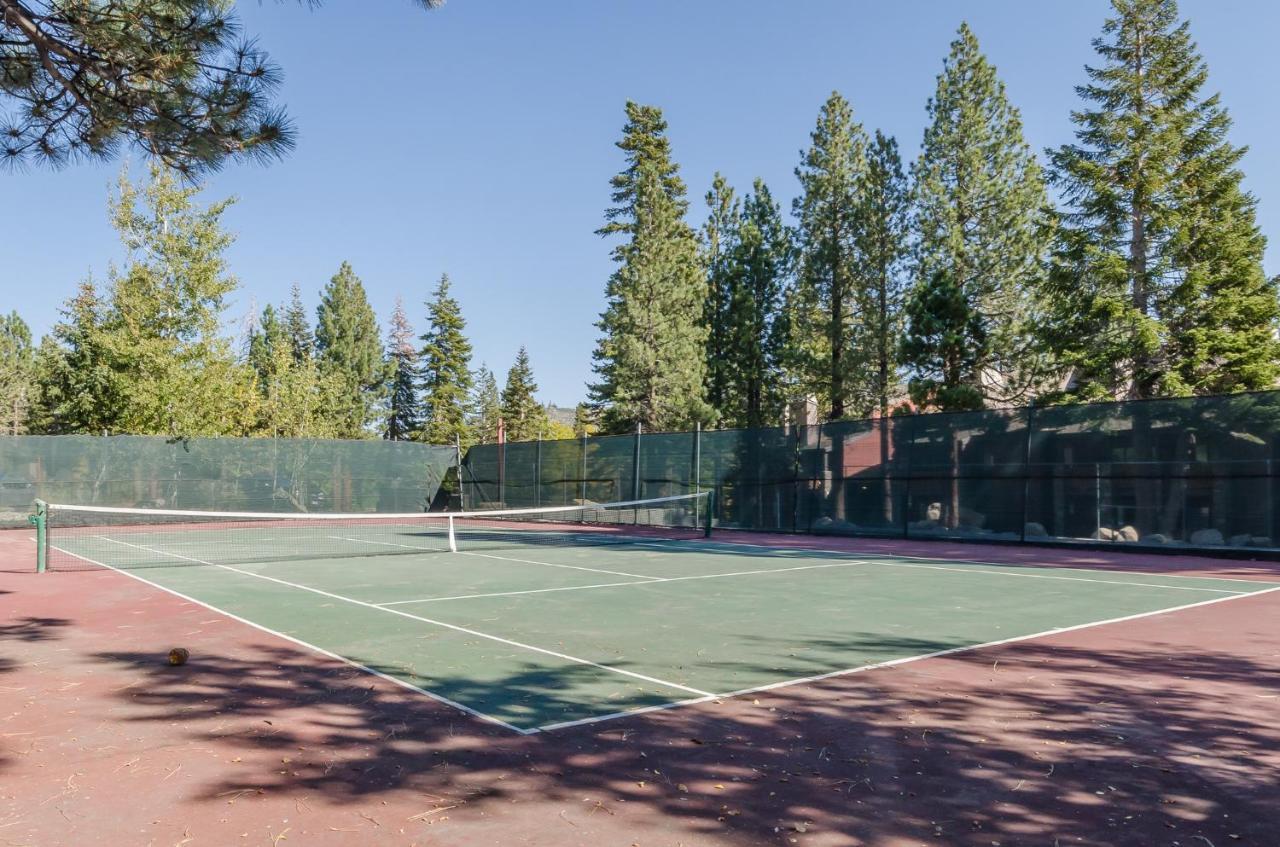 Summit Forester #47 Bldg.2 Bedrm / 2 Bath In Out! Steps To Chair 15 At Little Eagle Lodge! Holiday home