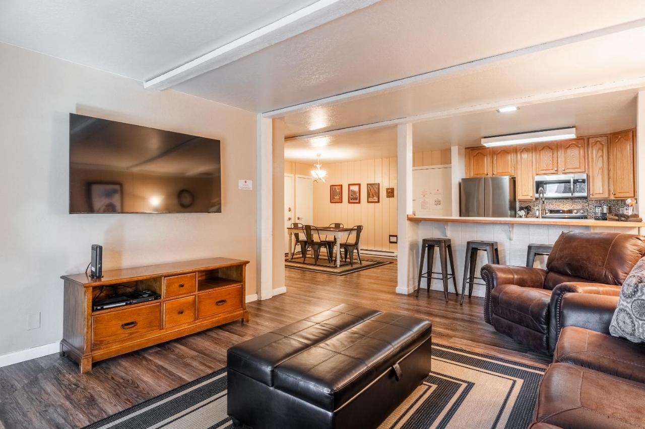 Holiday home Summit Forester #47 Bldg.2 Bedrm / 2 Bath In Out! Steps To Chair 15 At Little Eagle Lodge! *
